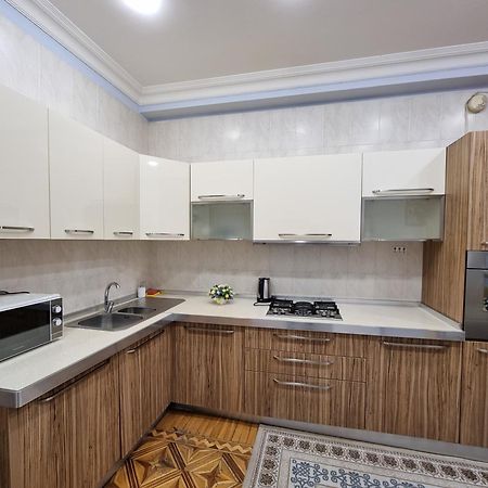 Bulvar Apart Baku Luaran gambar