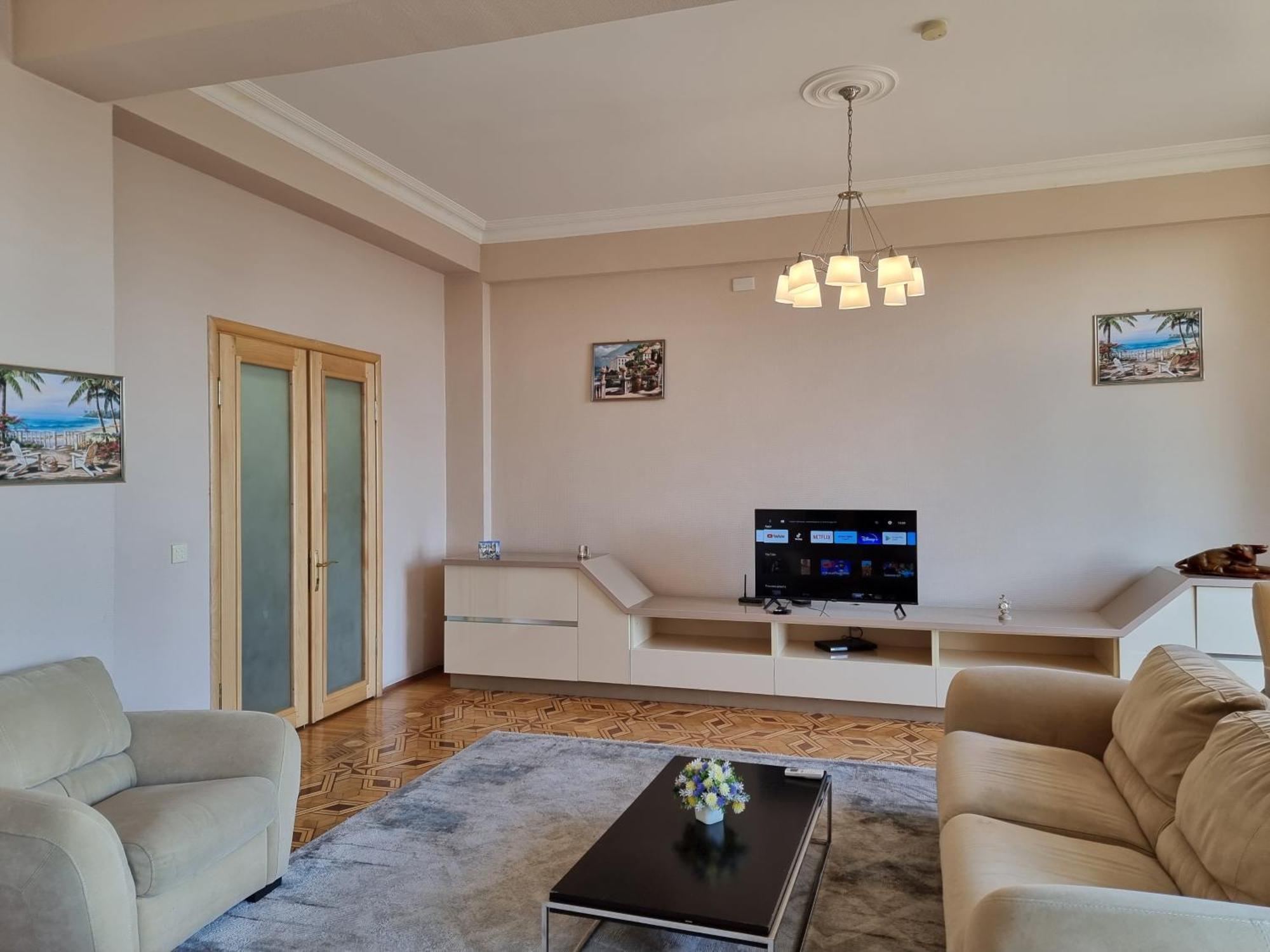 Bulvar Apart Baku Luaran gambar